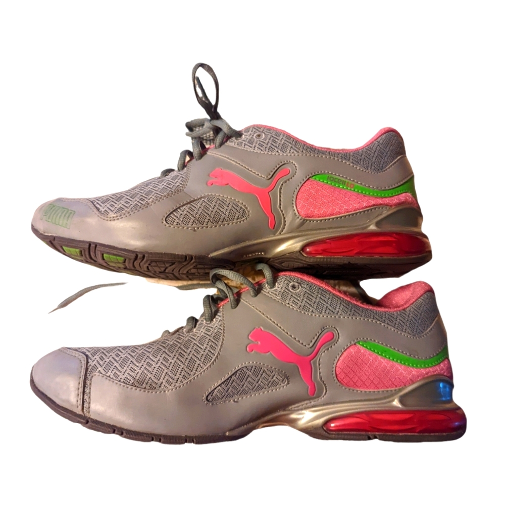 Women's Puma Tennis Shoes Size 9
